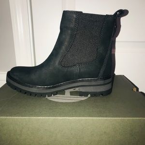 TIMBERLAND • ANKLE BOOTIES • THESE ARE AMAZING